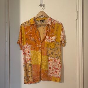 Forever 21 Yellow/Orange Mixed Print Casual Button Down, Size Small